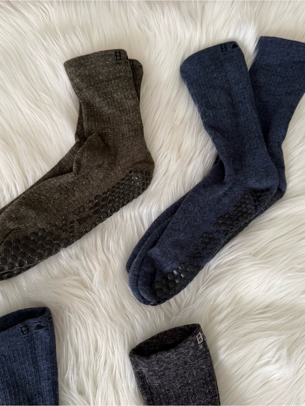 Tavi x Base Grip Sticky Socks Large - Picture 3 of 5